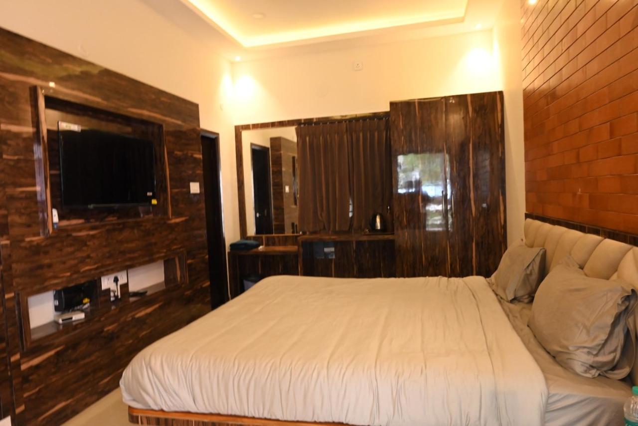 Melody Inn Luxury Home Stay イェールカードゥ エクステリア 写真