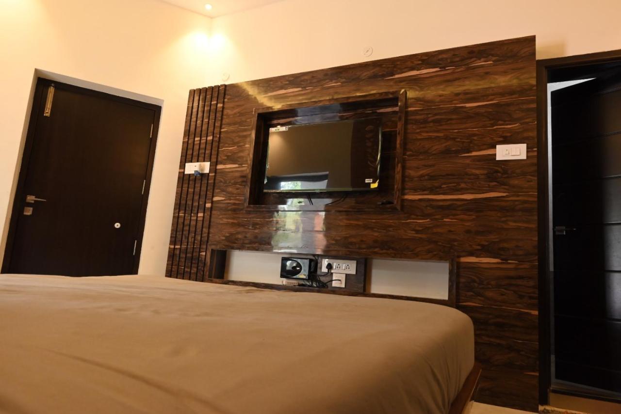 Melody Inn Luxury Home Stay イェールカードゥ エクステリア 写真